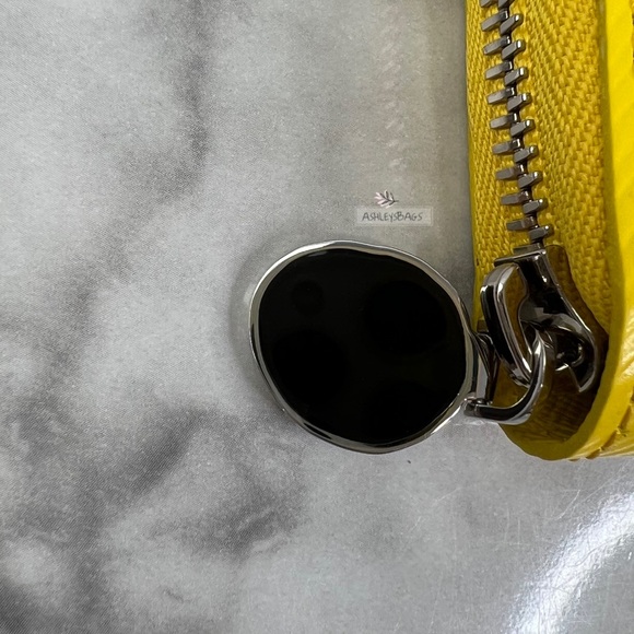 Louis Vuitton x Yayoi Kusama Zippy Wallet Epi Leather In Jaune Noir - Picture 13 of 16